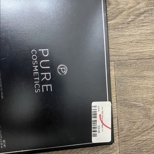 Charcoal magnetic face mask